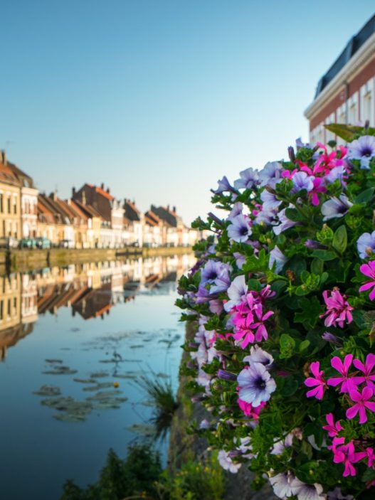 saintomer-town-canals-picture-id1298556871 (1)